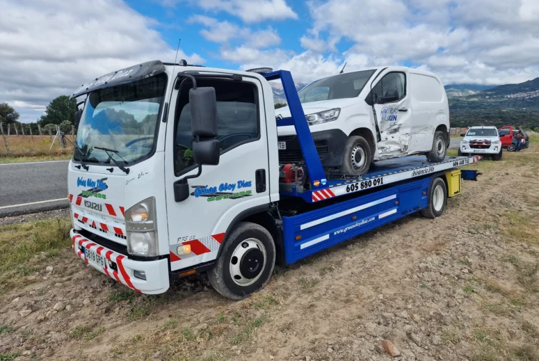 Grúas Eloy Díaz asistencia y rescate de vehículos, asistencia en carretera, taller mecánico móvil reparaciones, transporte y custodia de vehículos, asistencia en viaje 365/24